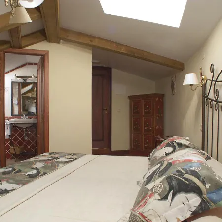 Hotel La Del Tietar 4*