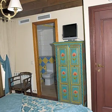 Hotel La Del Tietar 4*